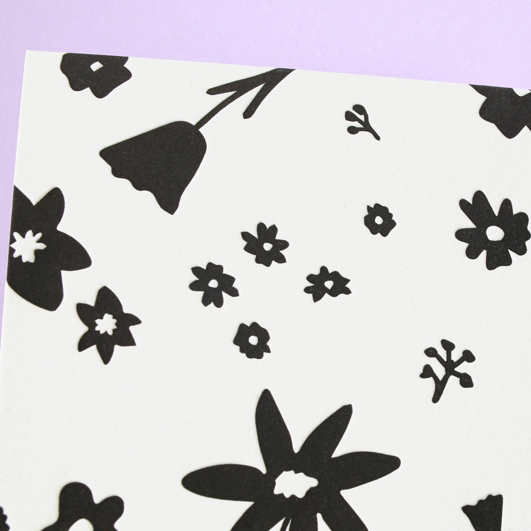 BW Floral Pattern Box Set