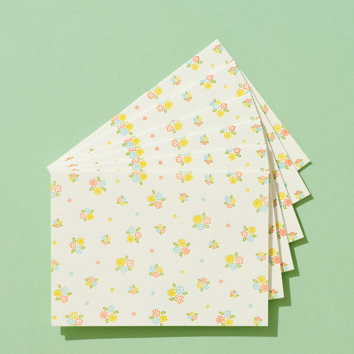 Ditsy Floral Pattern Box Set