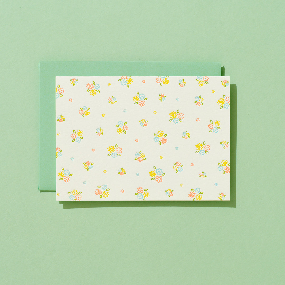 Ditsy Floral Pattern Box Set