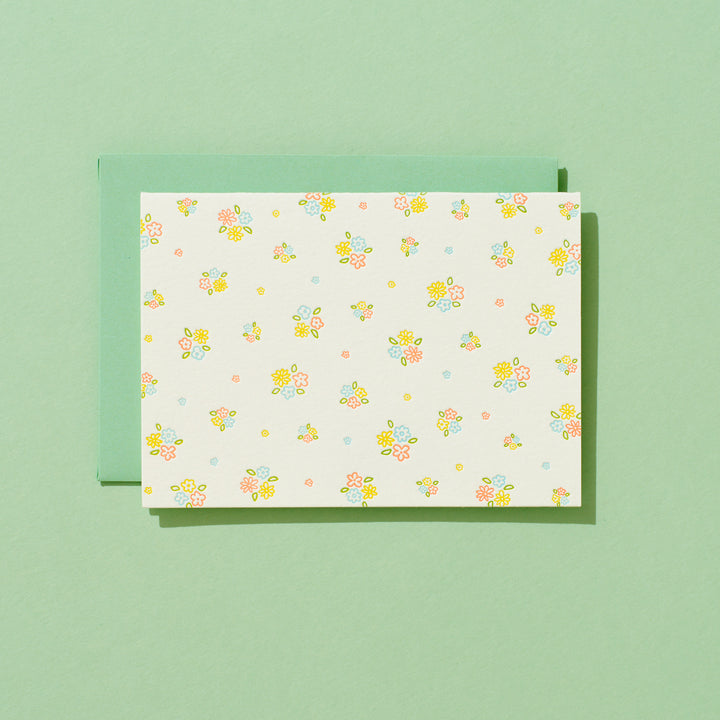 Ditsy Floral Pattern Box Set