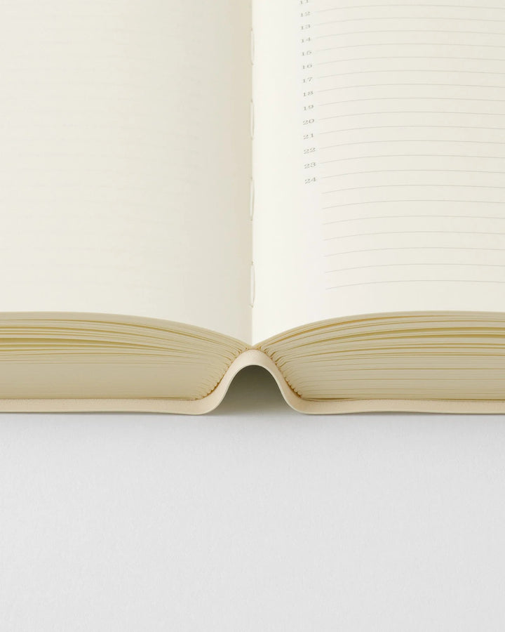 Midori Notebook Diary 2027: A5 1-Day 1-Page